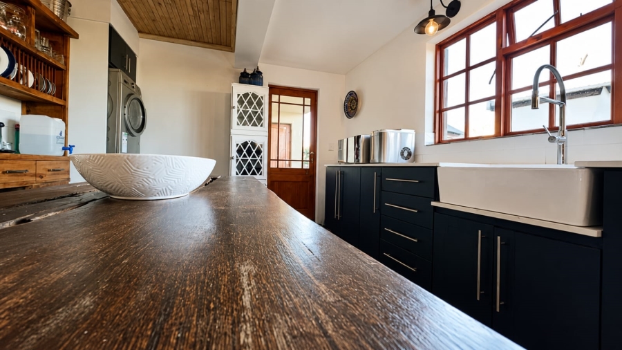 5 Bedroom Property for Sale in Stilbaai Wes Western Cape